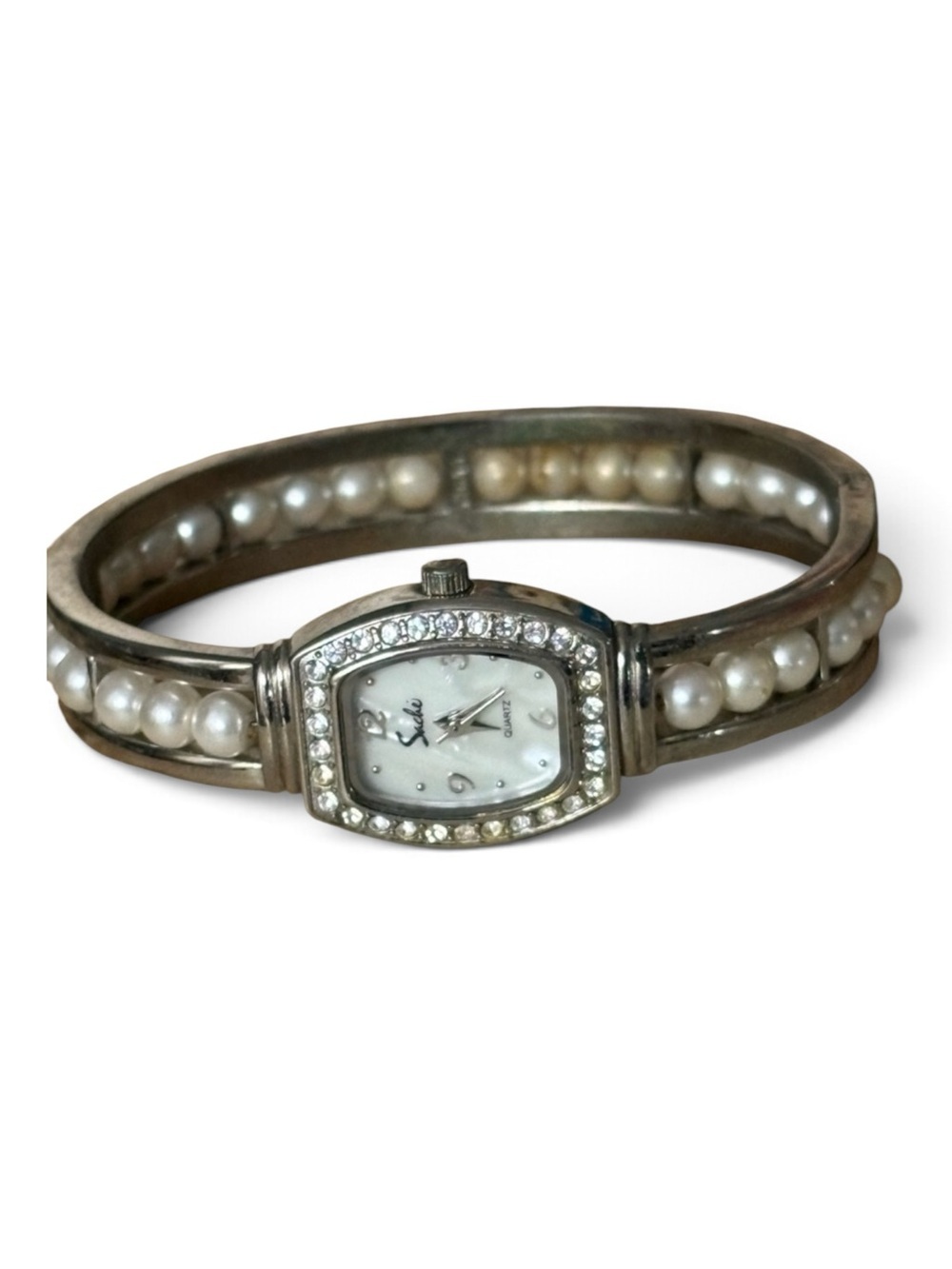 Mother-of-Pearl Dial Crystal Bezel Faux Pearl Band Silver Bangle Quartz Watch